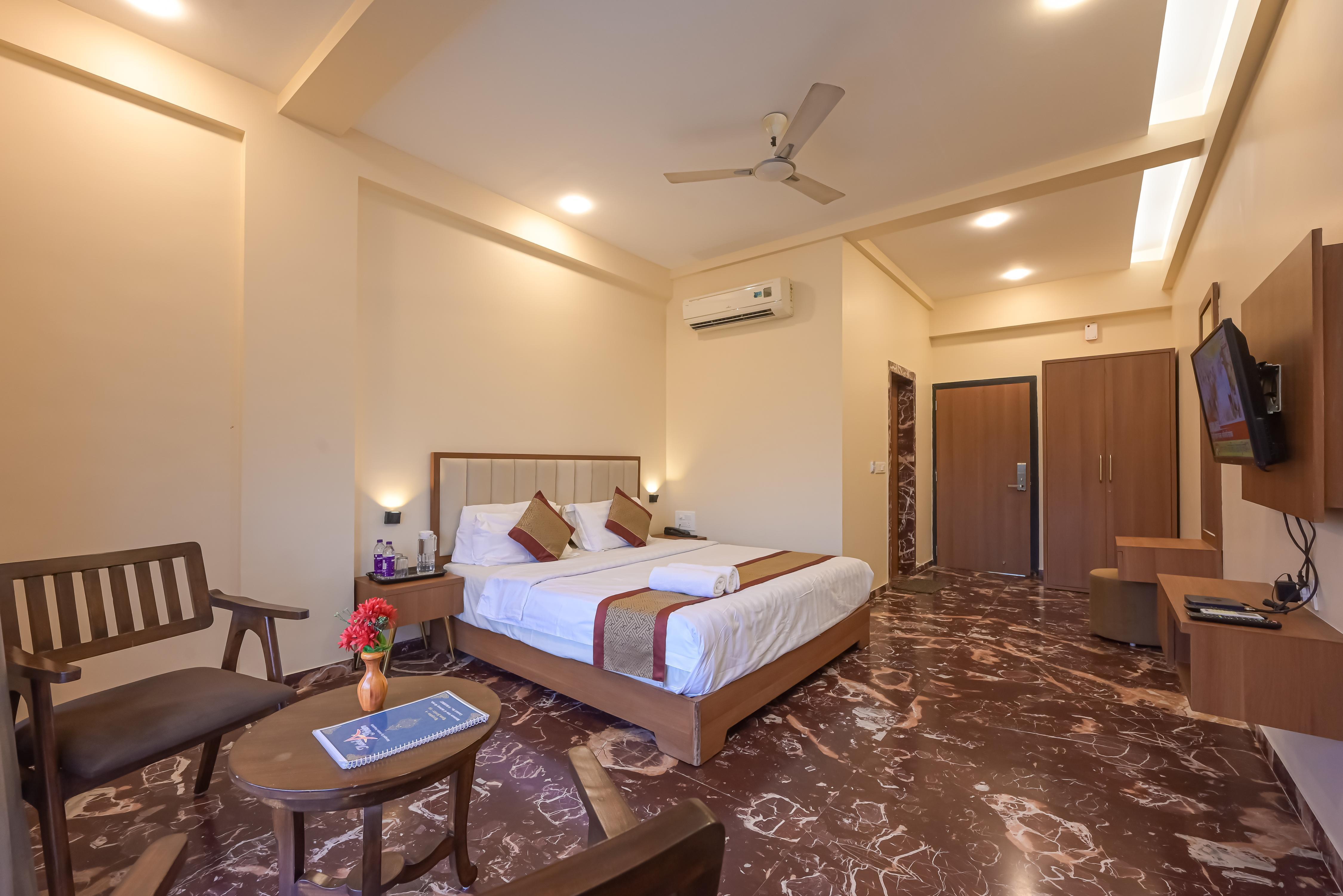 Hotel Aristro Room Type - Deluxe AC Room pool view , Balcony & wifi Hotel Aristro Room Type - Deluxe AC Room pool view , Balcony & wifi
