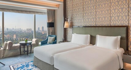 The St. Regis Mumbai Room Type - Racecourse View, Guest Room 2 Twin