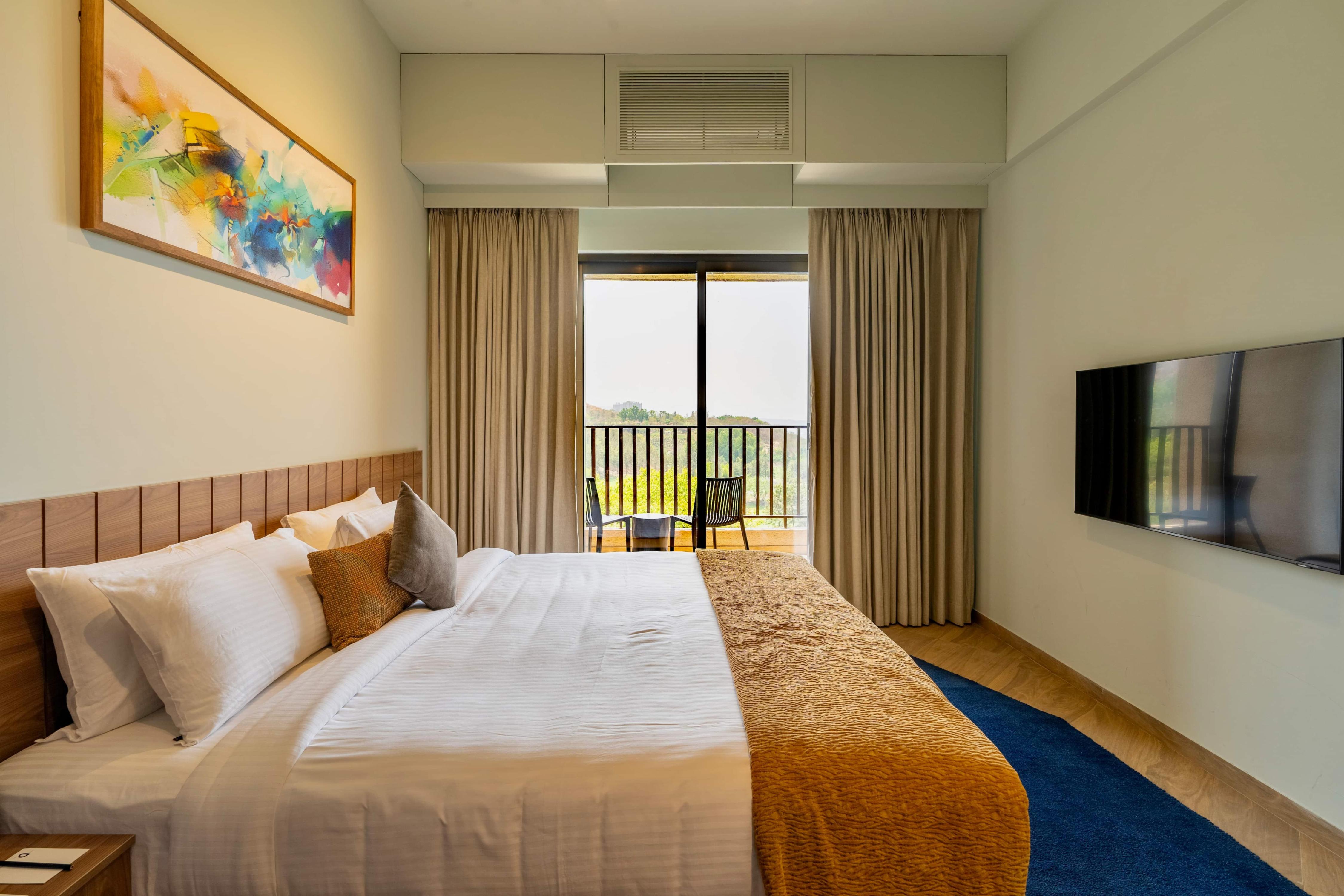 Oxford Golf Resort Room Type - 1 Bedroom, and Living room Golf View 813 sqft, 2 X Ensuite at Iconic
