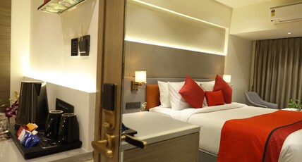 MARIGOLD-Newly Renovated Hotel. Room Type - PREMIUM SUPERIOR ROOM - Complimentary Shuttle Pickup and Drop to Sai Baba Temple (Gate 2)