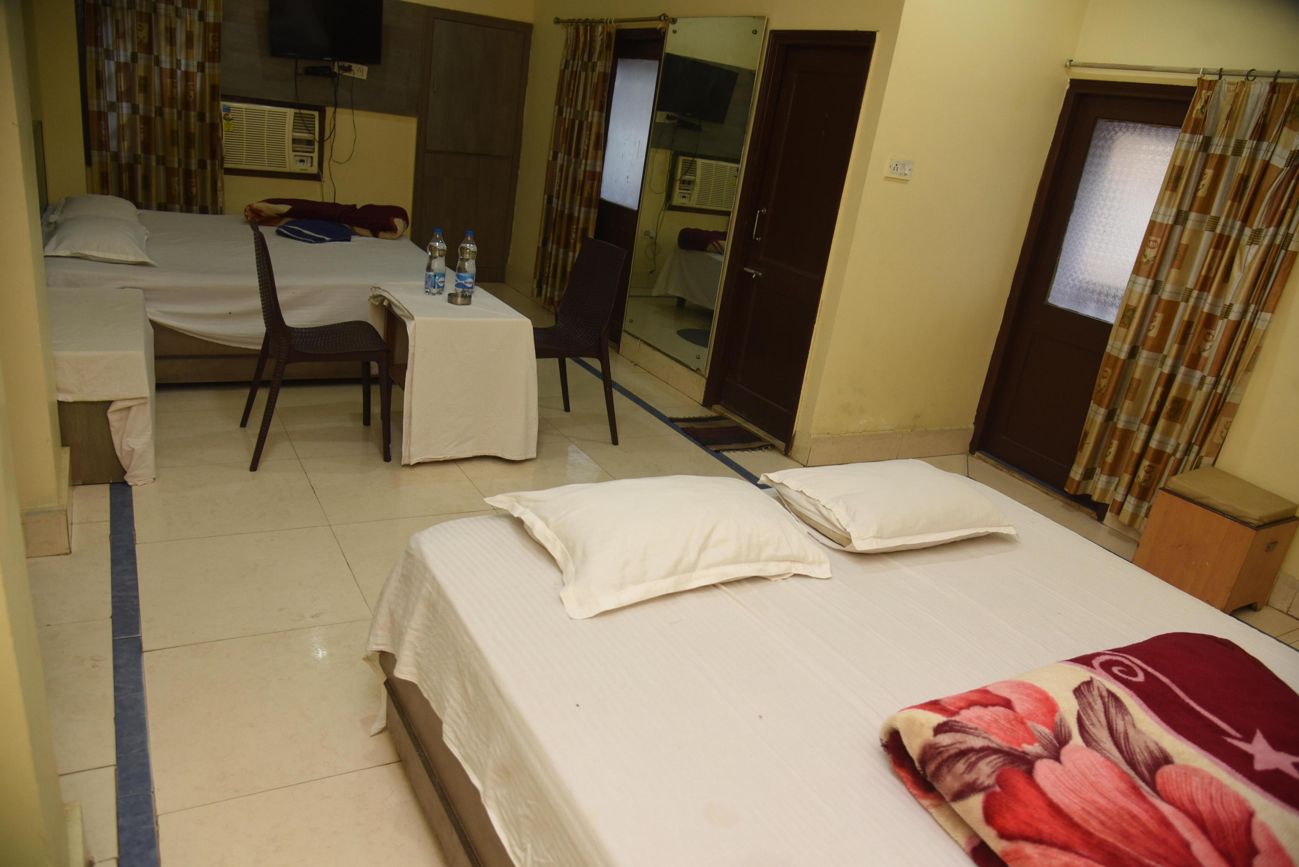 Hotel Tulip Room Type - Four Bed Room