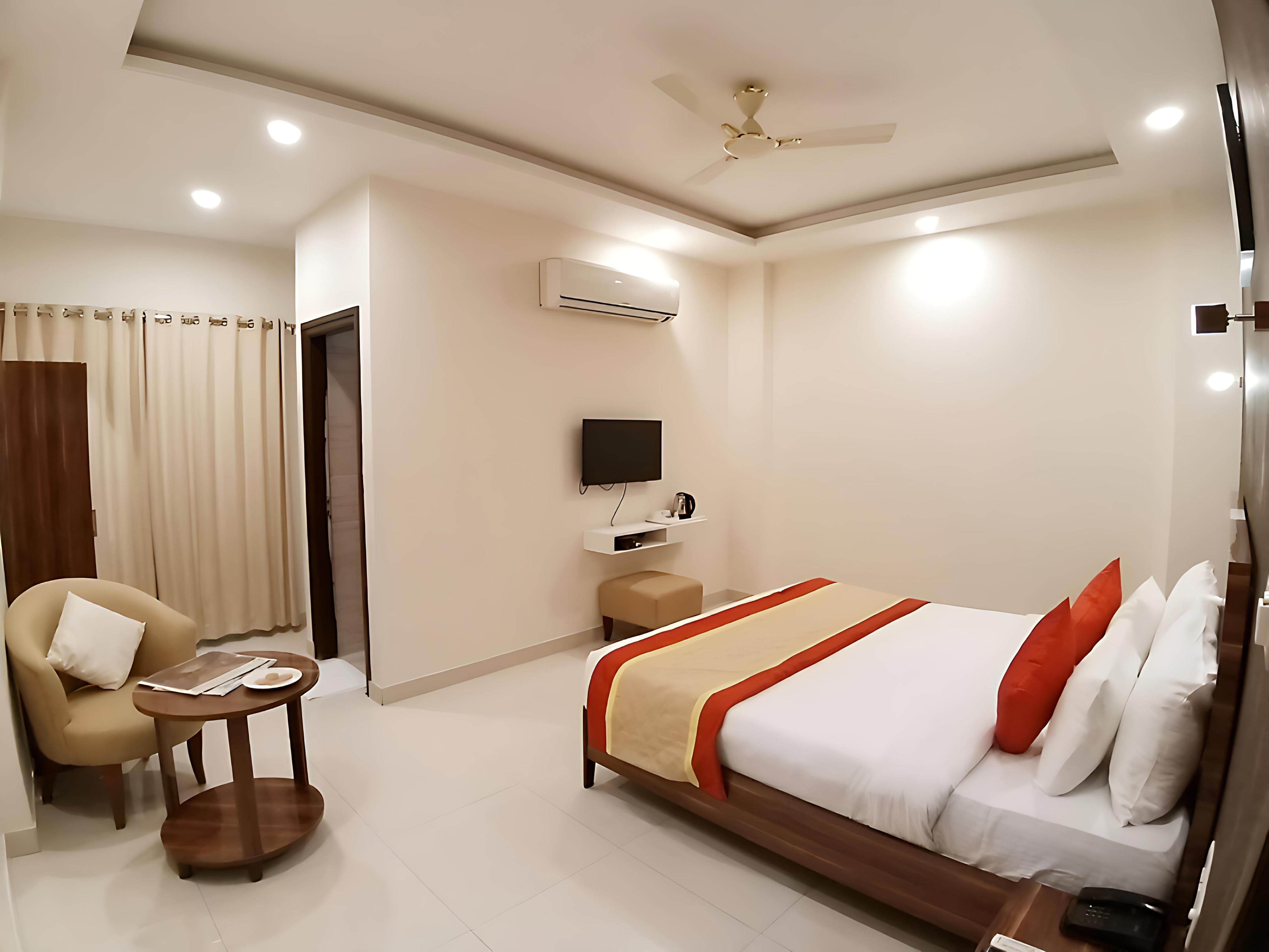 Hotel Cosmos Raj Plaza Jaipur Room Type - Deluxe Room Hotel Cosmos Raj Plaza Jaipur Room Type - Deluxe Room