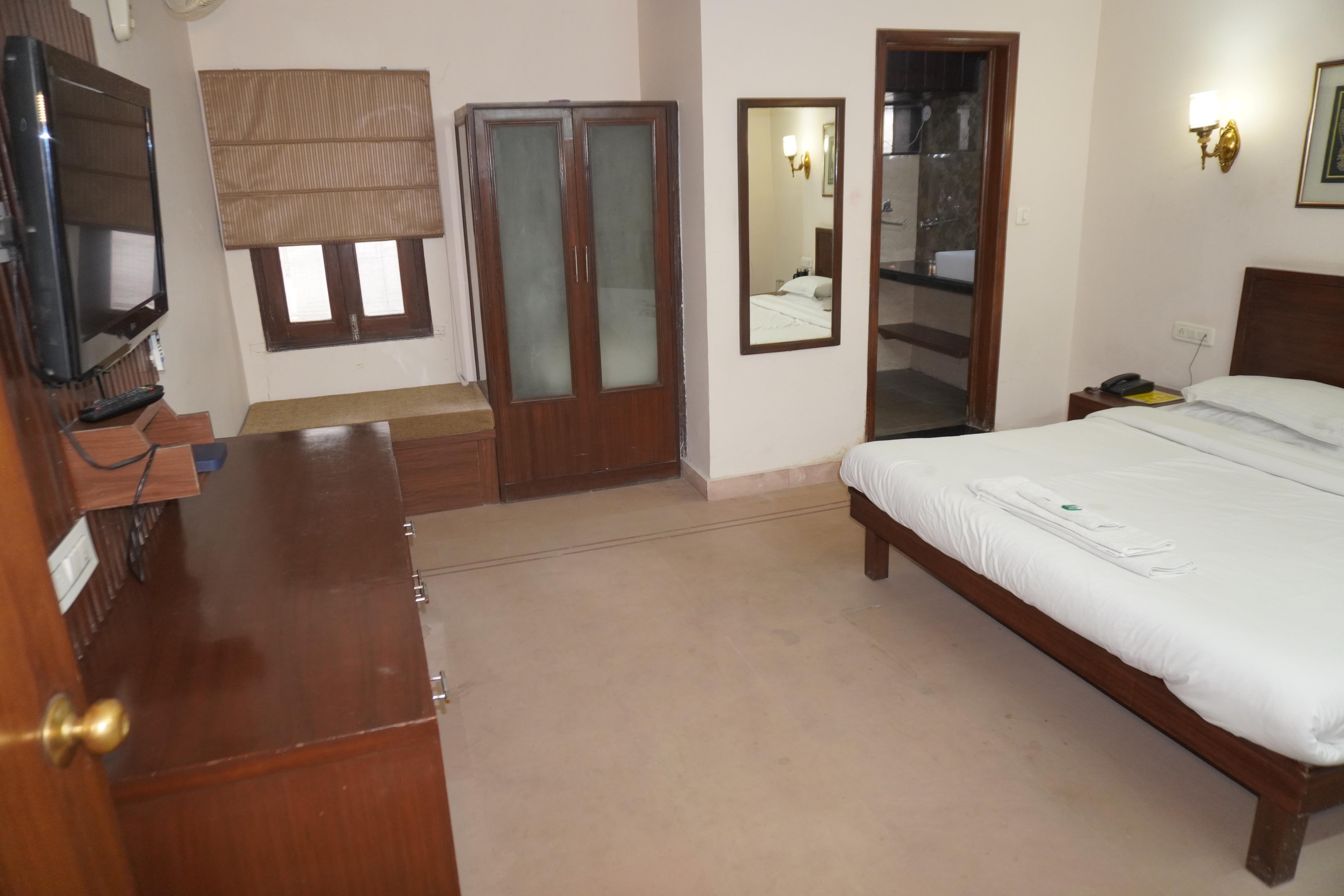 Hotel Rajdeep - Tap to explore photos