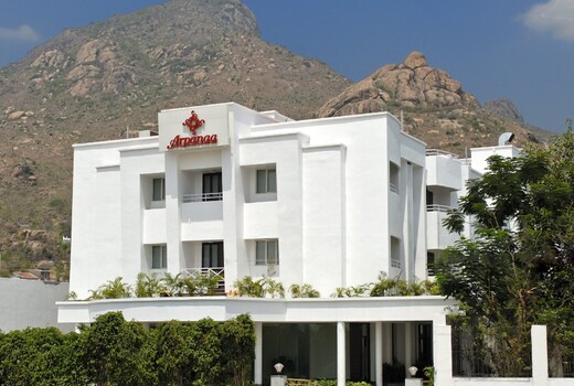 Arpanaa Hotel