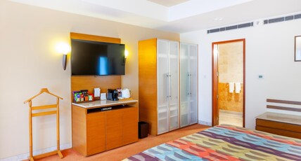 Fortune Park Lake City, Thane - Member ITC Hotels' Group Room Type - Deluxe Suite Room Fortune Park Lake City, Thane - Member ITC Hotels' Group Room Type - Deluxe Suite Room