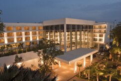 Radisson Blu Plaza Hotel Hyderabad Banjara Hills