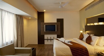 Ramada by Wyndham Chennai Egmore Room Type - 1 King Bed Executive Non-Smoking Room