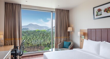 Radisson Salem Room Type - Business Class Room