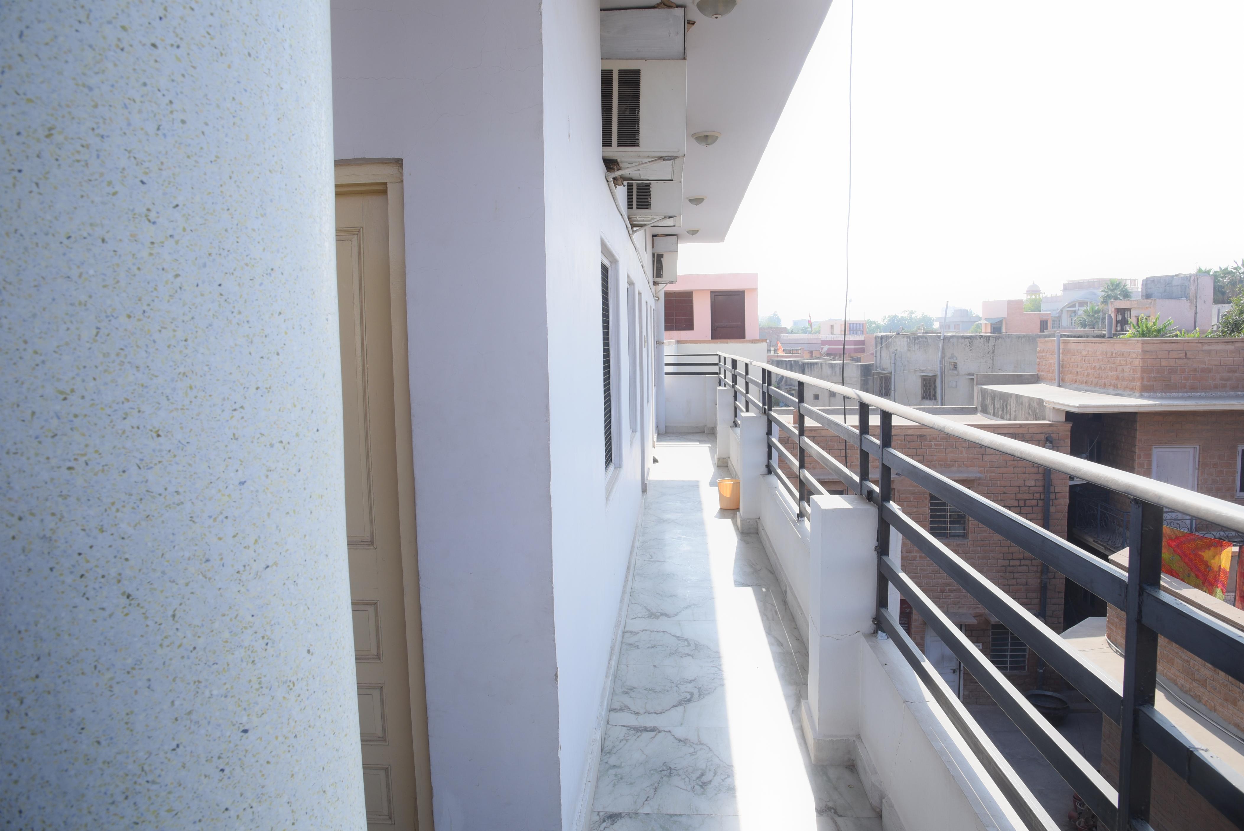 Rukkmani Guest House - Tap to explore photos