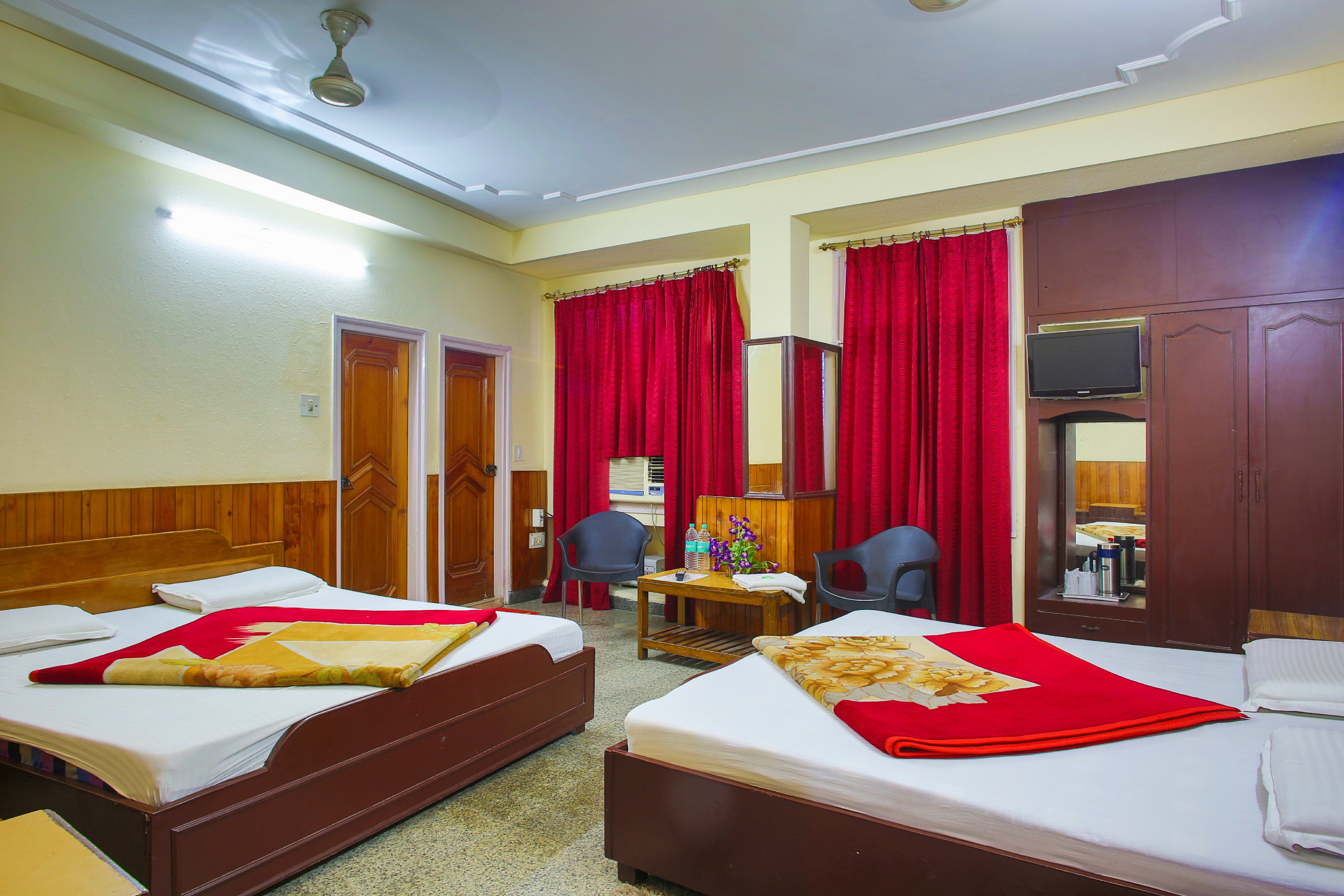 Hotel Raghunath  Room Type - Super Deluxe Four Bed Family Suite