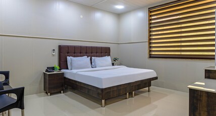 Hotel Singh Palace Room Type - Super Deluxe room Hotel Singh Palace Room Type - Super Deluxe room
