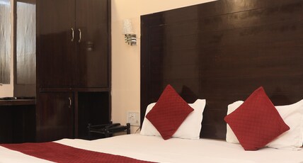 Hotel Dreamland Room Type - Deluxe room