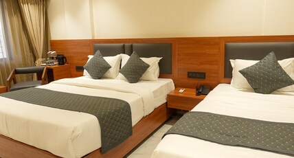 Hotel Sai Kamal Room Type - Triple Delight Room - Joy of togetherness with (1 Queen and 1 Single Bed) Hotel Sai Kamal Room Type - Triple Delight Room - Joy of togetherness with (1 Queen and 1 Single Bed)
