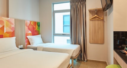 ibis budget Singapore Clarke Quay Room Type - Superior Room with 1 Double Bed and 1 Single Bed ibis budget Singapore Clarke Quay Room Type - Superior Room with 1 Double Bed and 1 Single Bed