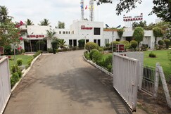 Hotel Sadanand