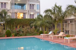Hotel Grand