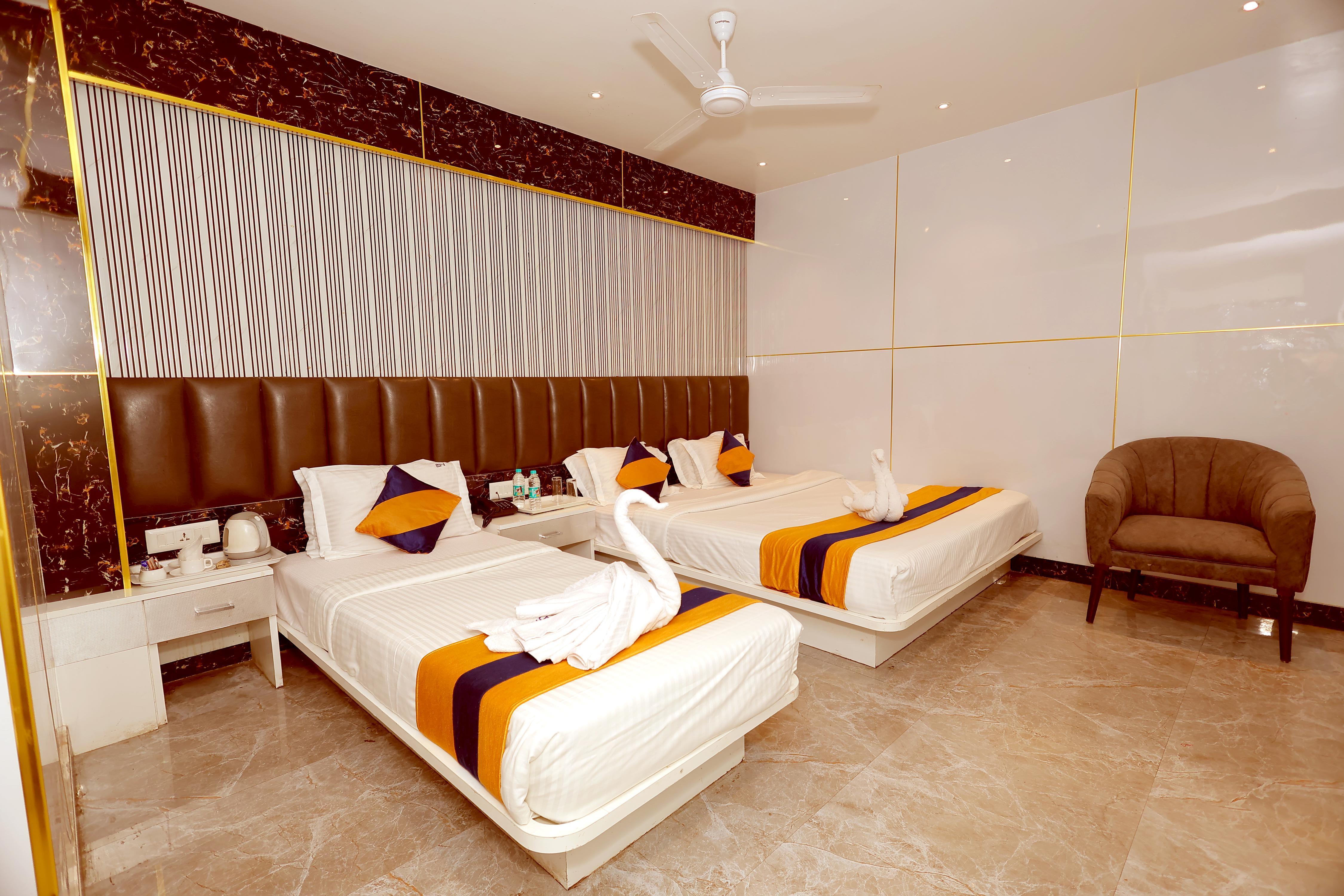 Hotel NS International Room Type - EXECUTIVE TRIPLE BED ROOM Hotel NS International Room Type - EXECUTIVE TRIPLE BED ROOM