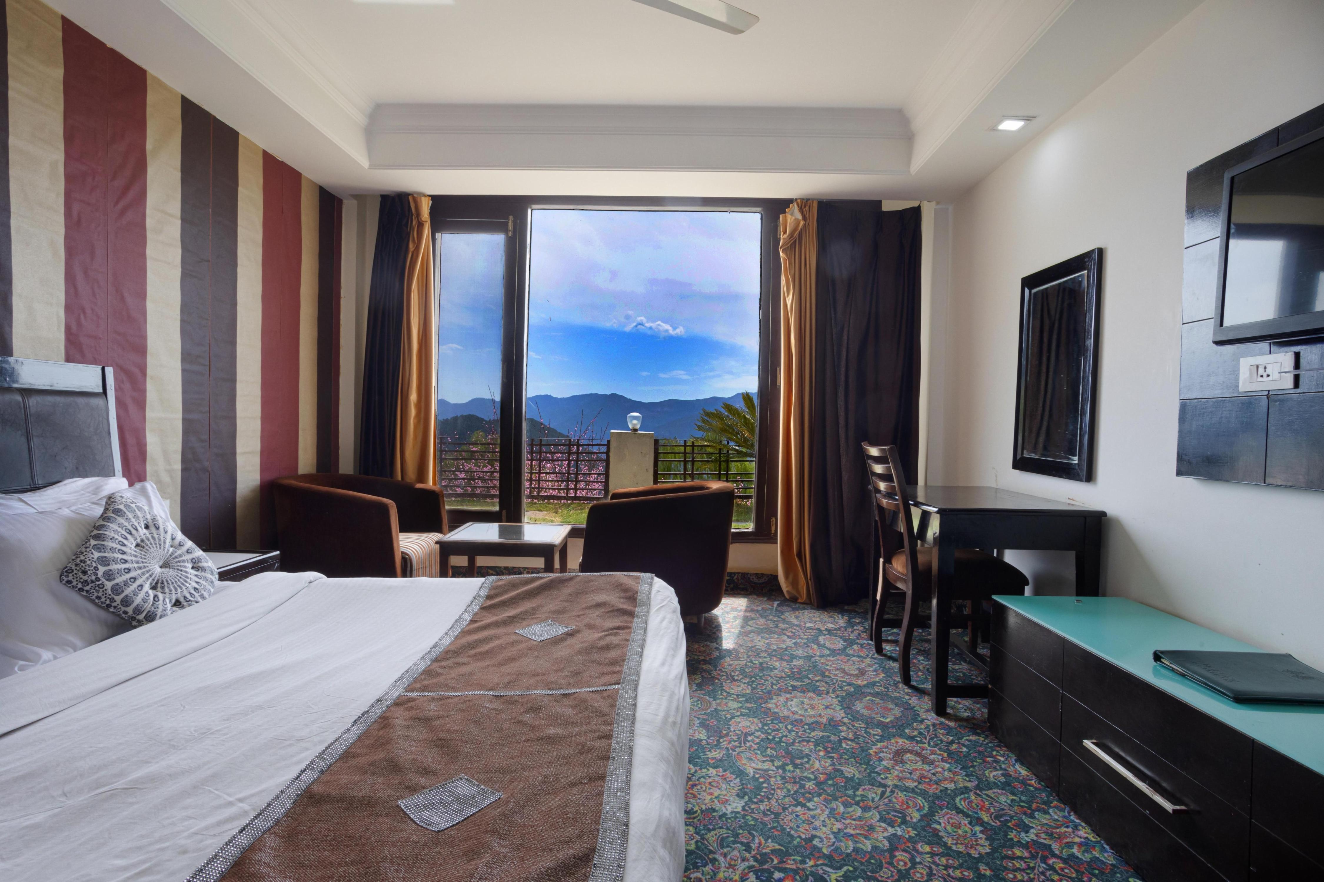 Hotel Patnitop Heights - Tap to explore photos