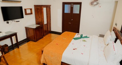 Red Earth Room Type - Luxury Cottage