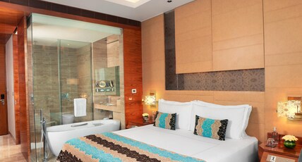 Taj City Centre, Gurugram Room Type - Luxury Room King Bed