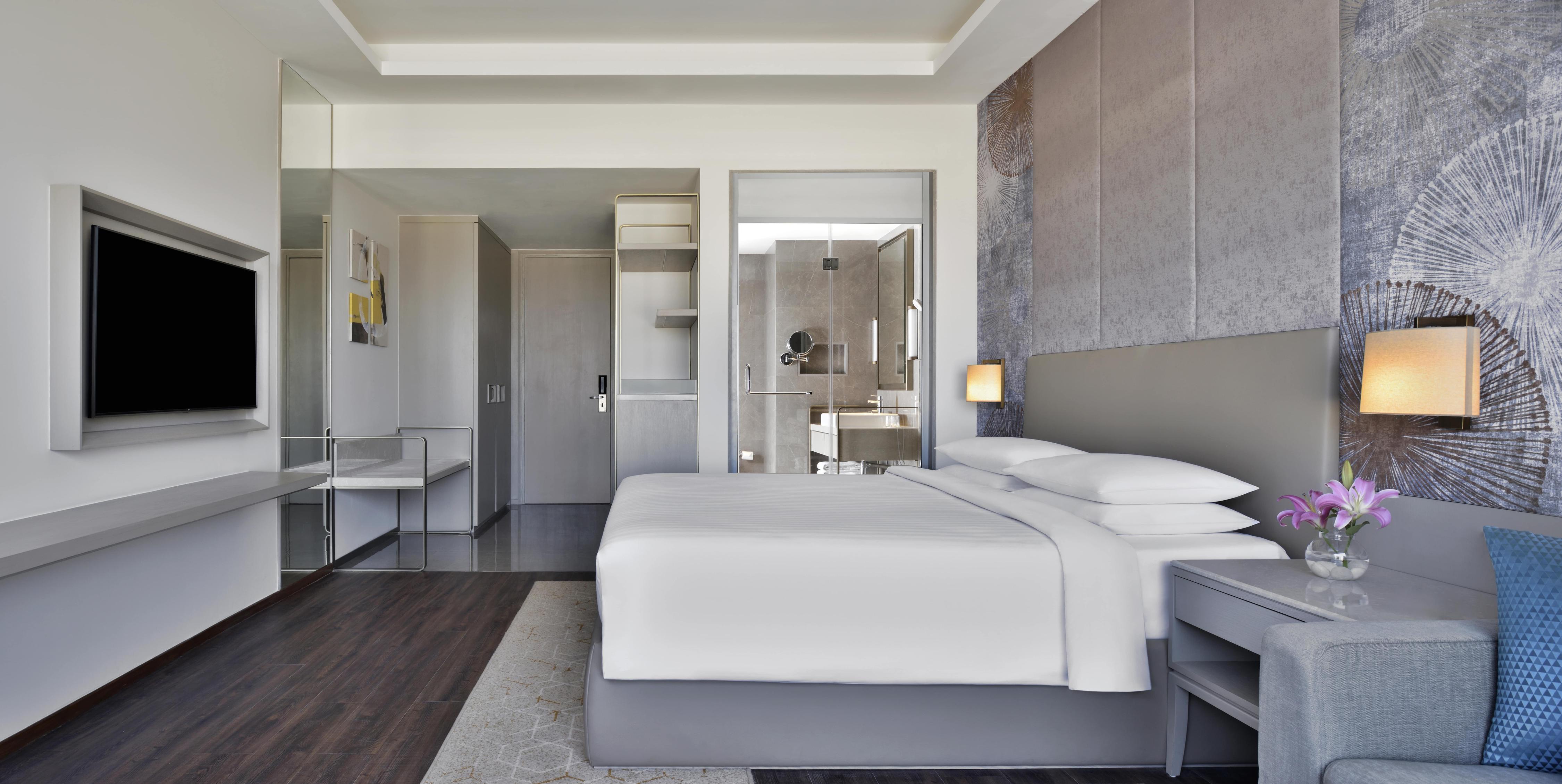 Courtyard by Marriott Bhopal Room Type - Premium Guest Room, 1 King, Executive Lounge Access, 2 Pieces Laundry Per Day Courtyard by Marriott Bhopal Room Type - Premium Guest Room, 1 King, Executive Lounge Access, 2 Pieces Laundry Per Day