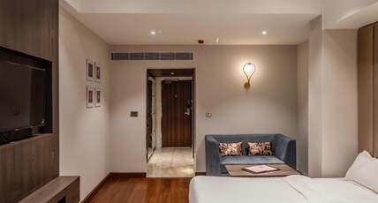 Hotel Kings Room Type - Luxury Room Hotel Kings Room Type - Luxury Room