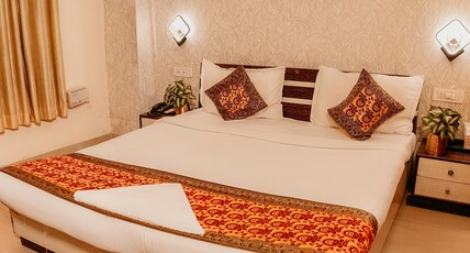 Hotel Sahu Near Kashi Vishwanath Temple Gate Room Type - Deluxe Room King Bed Hotel Sahu Near Kashi Vishwanath Temple Gate Room Type - Deluxe Room King Bed