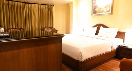 The Highway View(Shikara) Room Type - Deluxe room The Highway View(Shikara) Room Type - Deluxe room