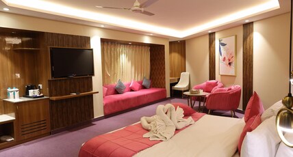 Hotel Ramhan Palace Mahipalpur Room Type - Presidential Suite with Airport Drop