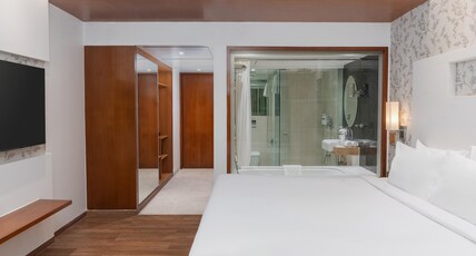 Park Inn by Radisson Navi Mumbai Room Type - Superior Room with Bathtub Park Inn by Radisson Navi Mumbai Room Type - Superior Room with Bathtub
