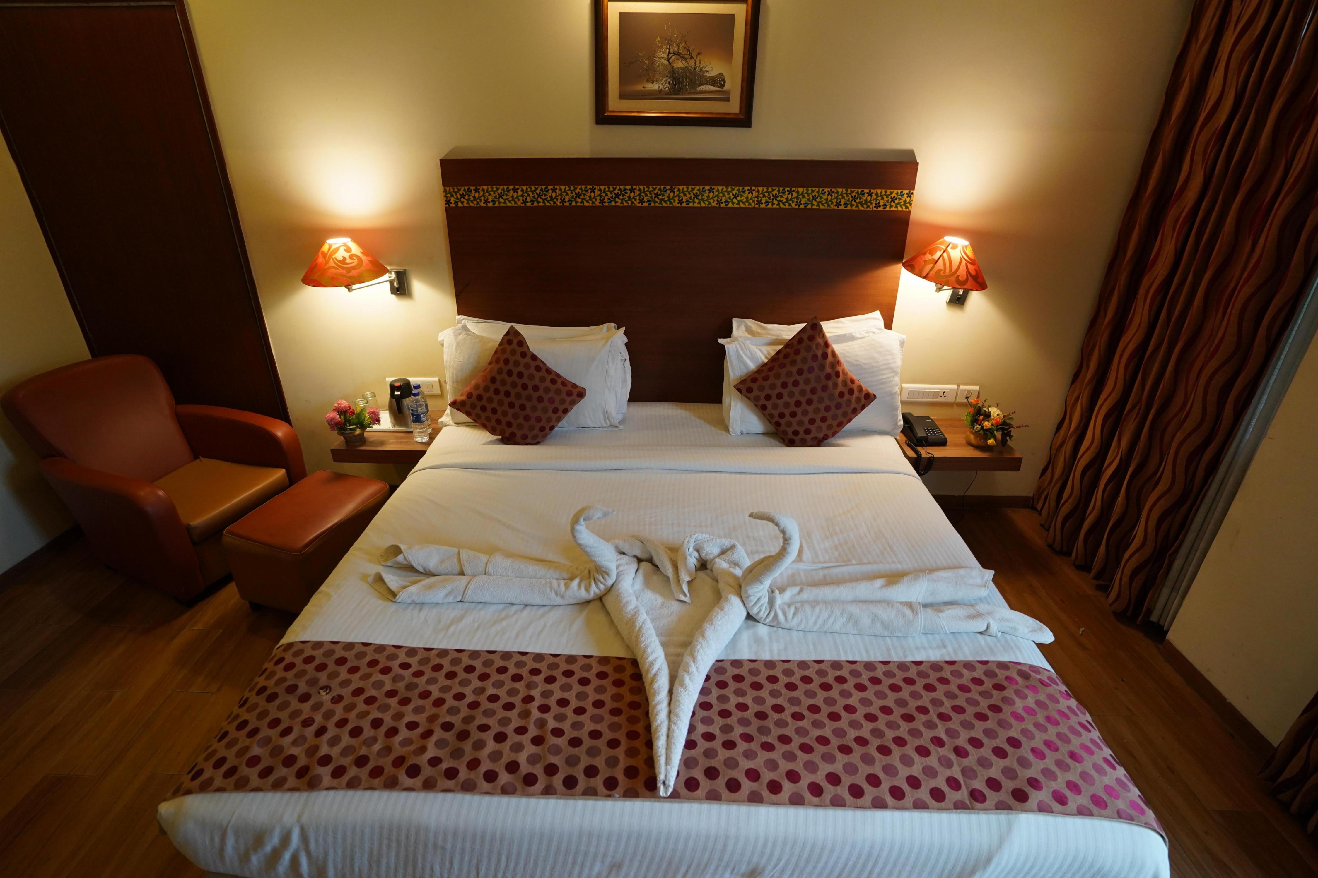 Aurum Boutique Hotel - Tap to explore photos