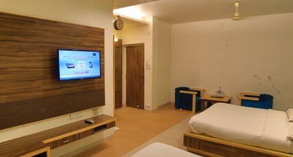 Hotel Silver Oak (A Boutique Garden Hotel) Room Type - Family Super Deluxe Room(NO GARDEN VIEW)