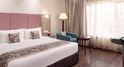 Nidhivan Sarovar Portico-Vrindavan Mathura Room Type - Deluxe Room - Double Bed