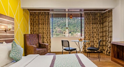 Sterling Yelagiri Room Type - Mountain View Classic Room