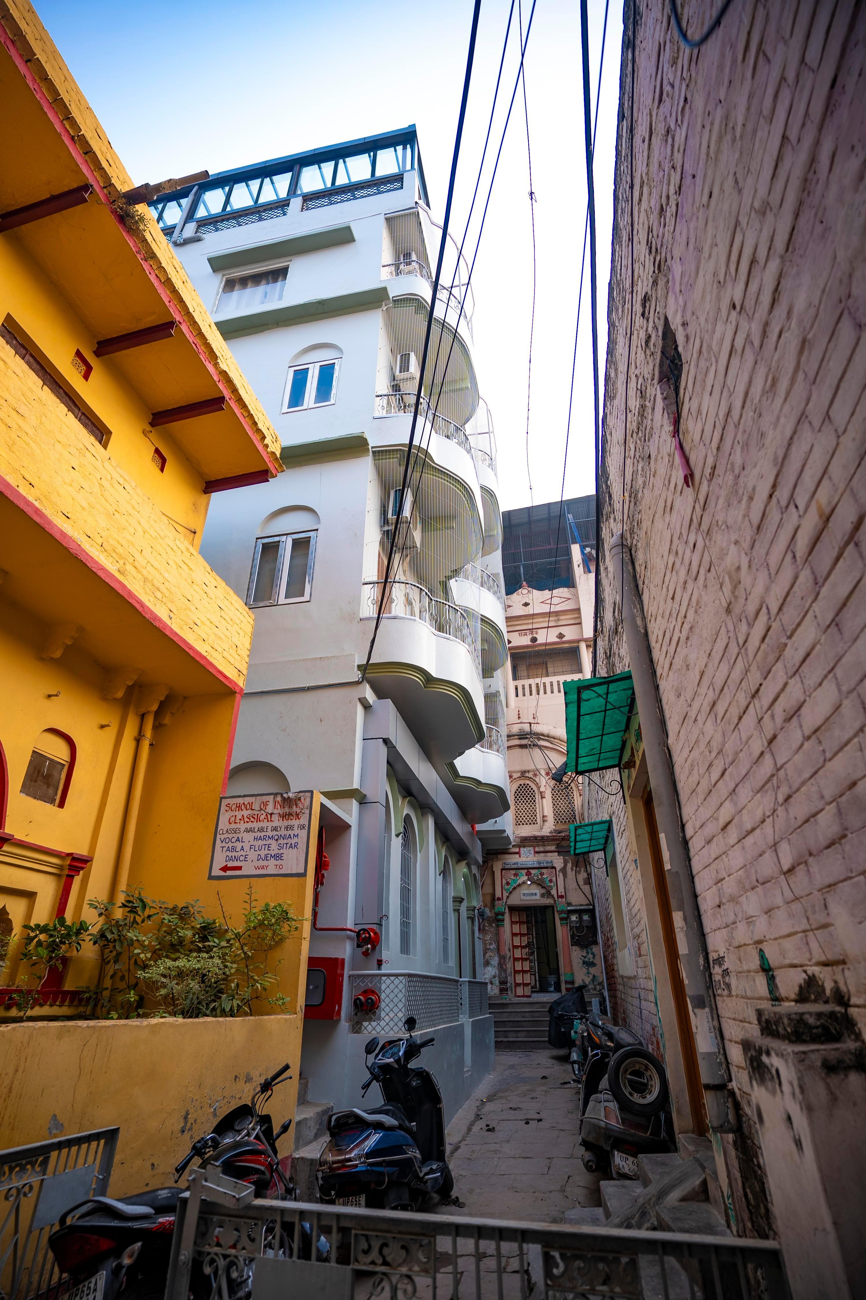 Shiva Kashi Hotel - Tap to explore photos