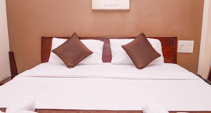 Hotel Pearl Palace Room Type - Deluxe Room