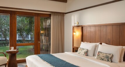 Coco Lagoon by Great Mount Room Type - Tropical Suites with Lawn