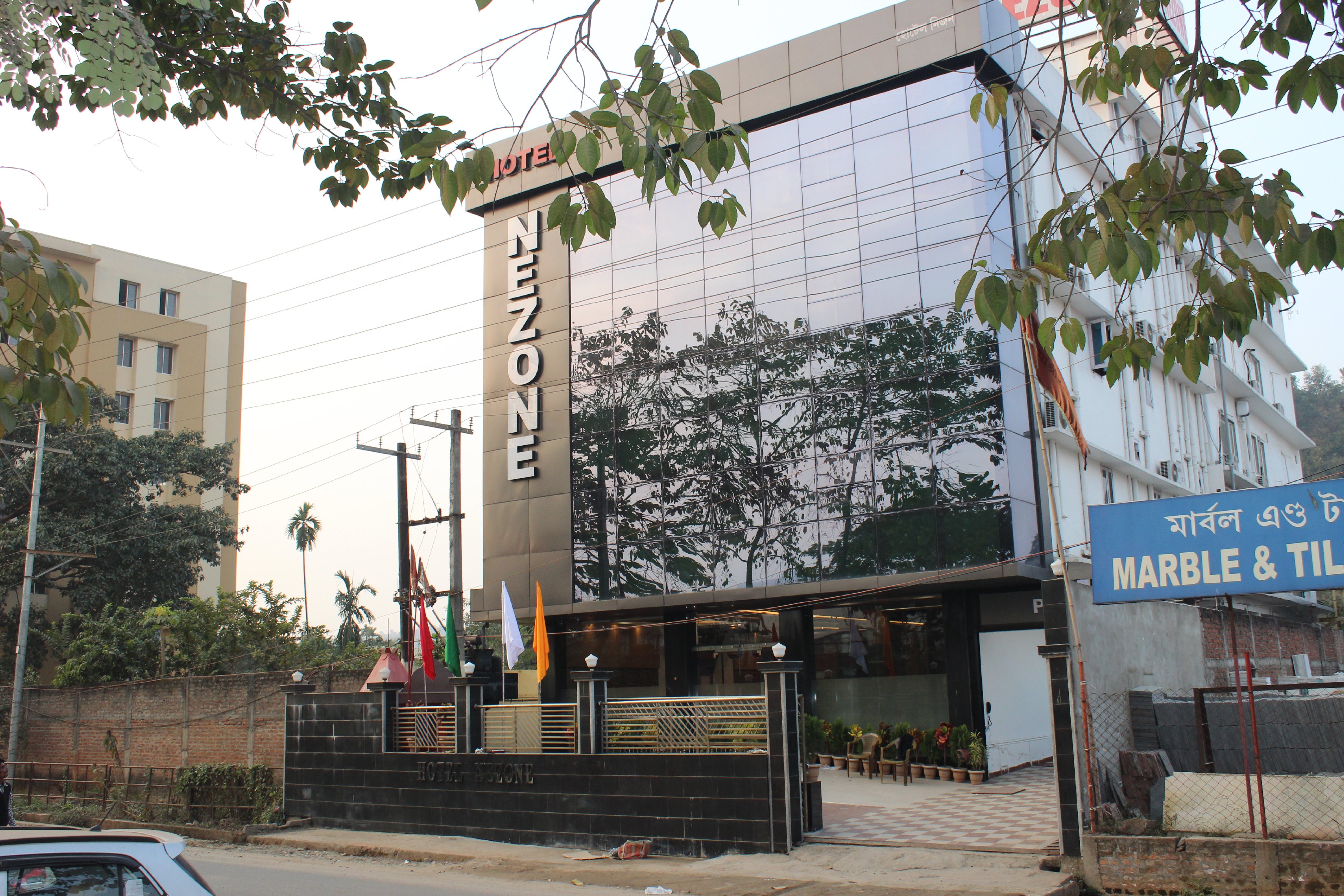  HOTEL NEZONE