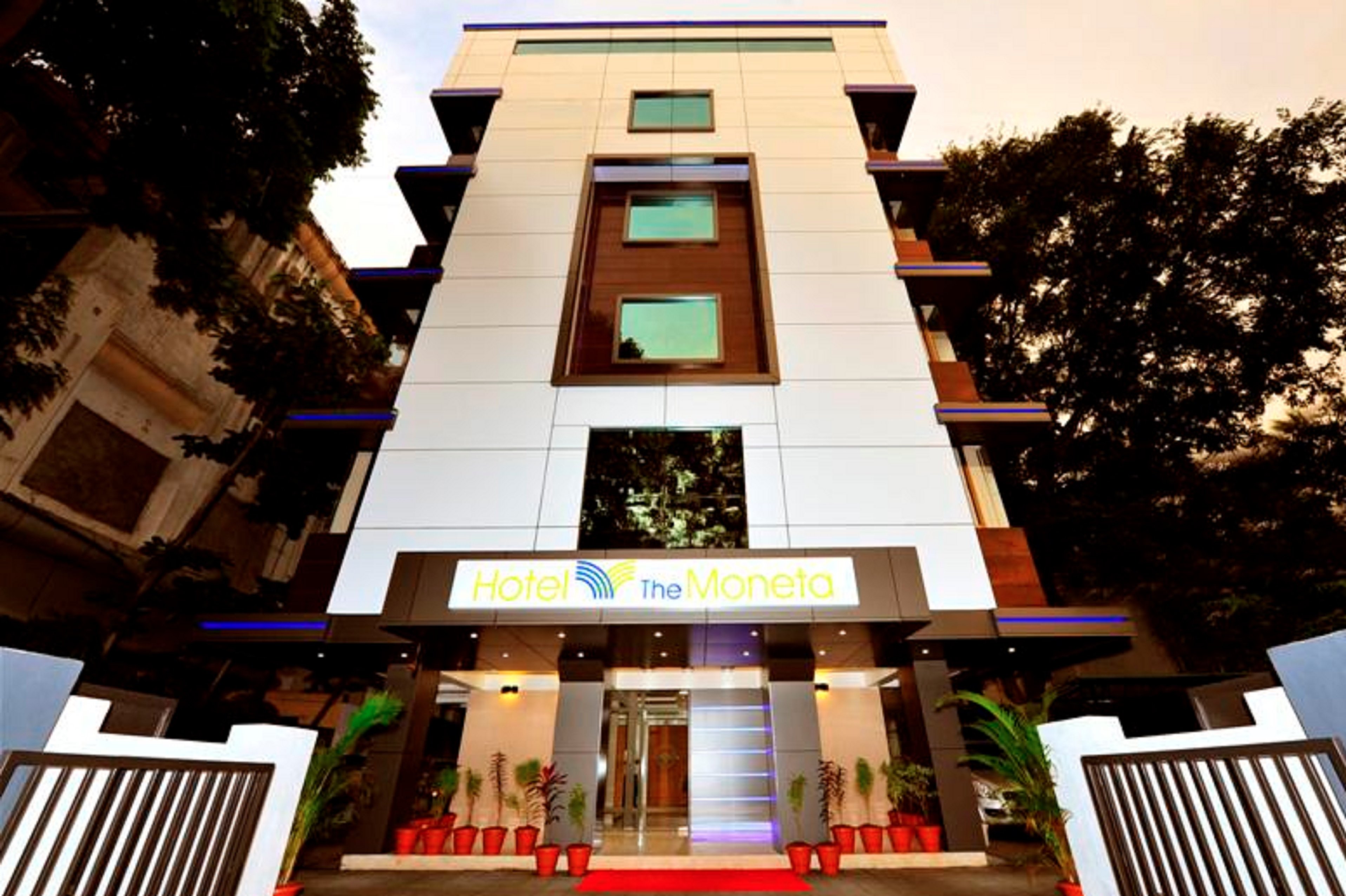 Hotel The Moneta (Near FC College) - Tap to explore photos