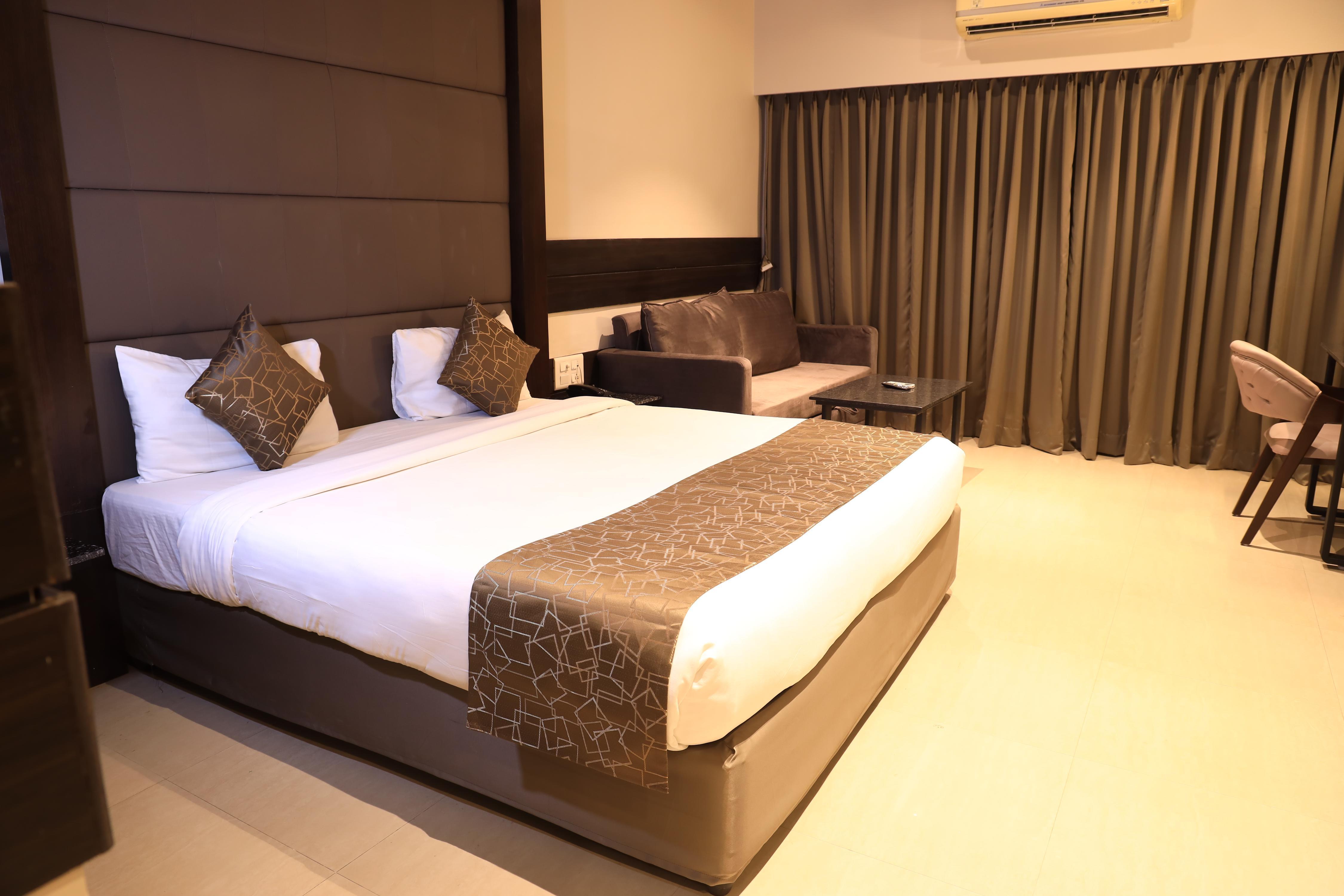 Pluz Resort - Tap to explore photos