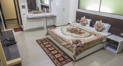 Hotel Sapphire Room Type - Premium Quad Sharing Hotel Sapphire Room Type - Premium Quad Sharing