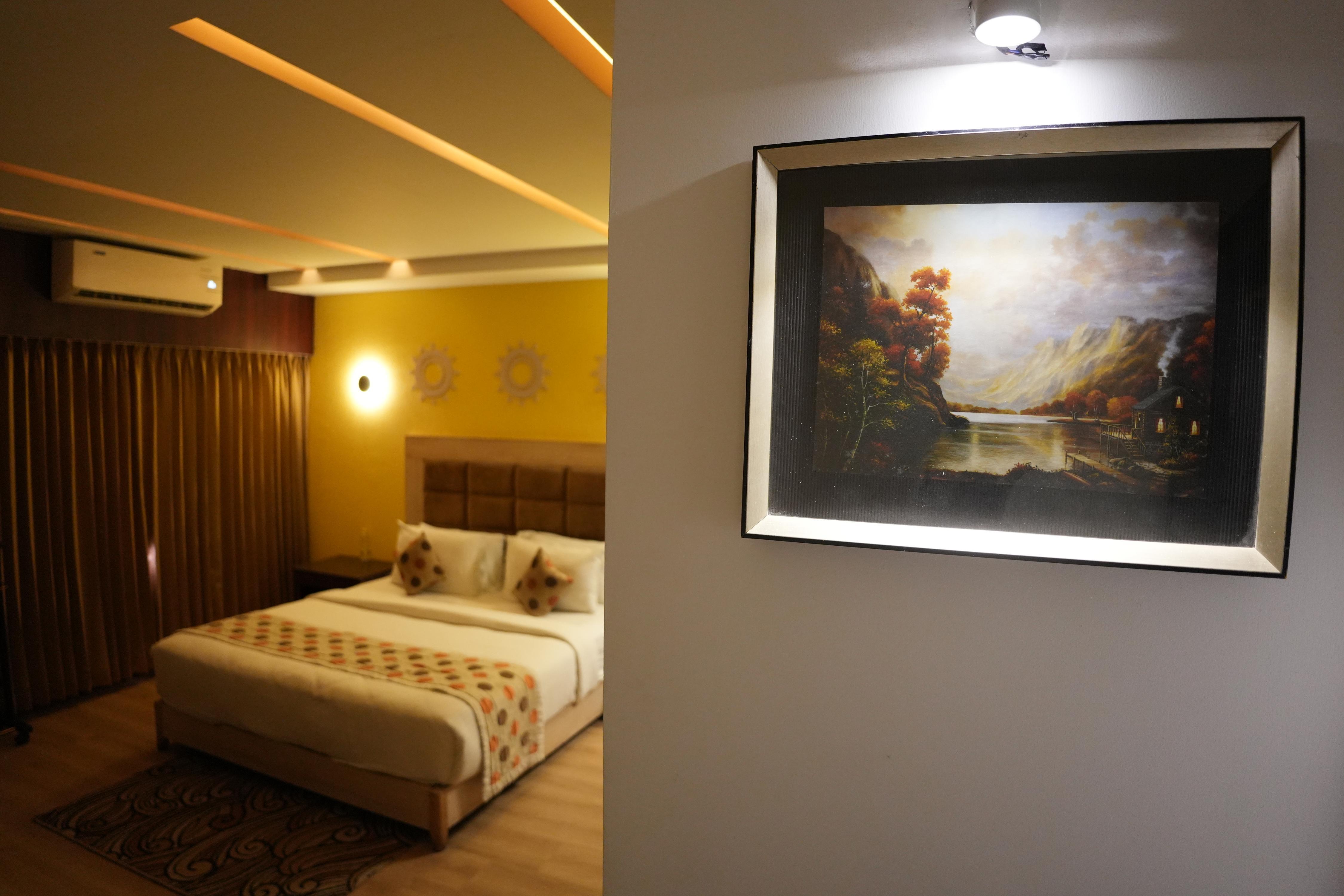 RR INN Room Type - Suite