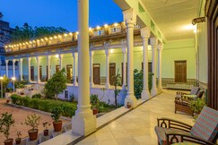 Neemrana's - Piramal Haveli
