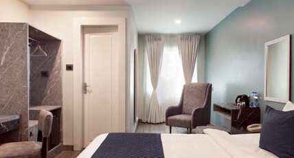 44OASIS Room Type - Premium Double Room