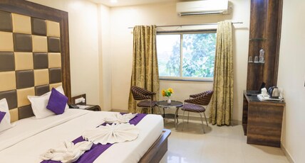 Hotel Sheetal international Room Type - Deluxe Room Block B