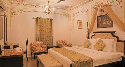WelcomHeritage Traditional Haveli Room Type - Premium Room
