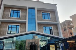 Hotel Om Karan Residency