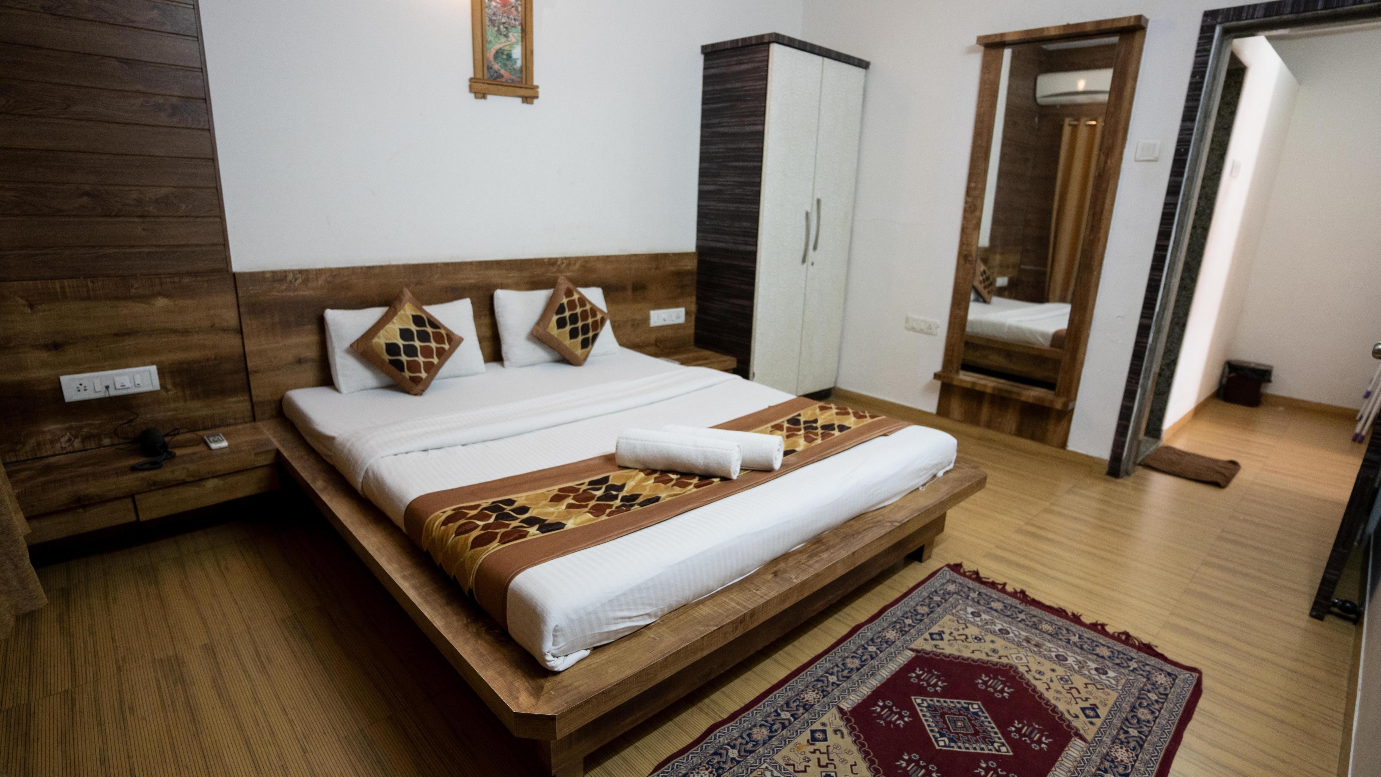 Ruturaj Inn - Tap to explore photos