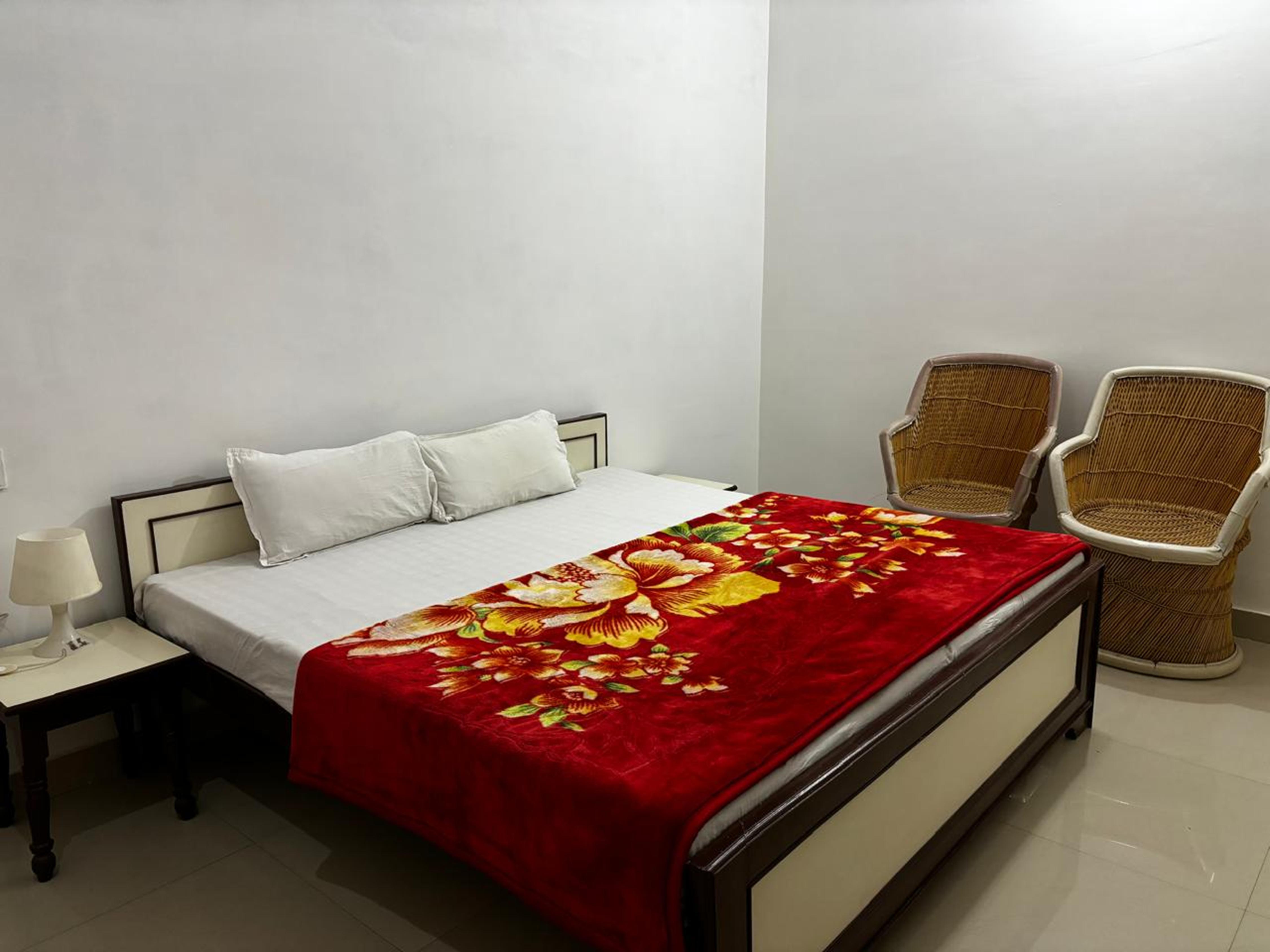 Keshav Palace Pushkar - Tap to explore photos