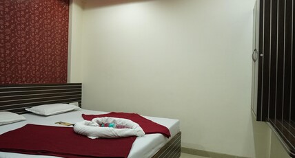 Hotel G Palace Room Type - Double Bed Non A.C Room